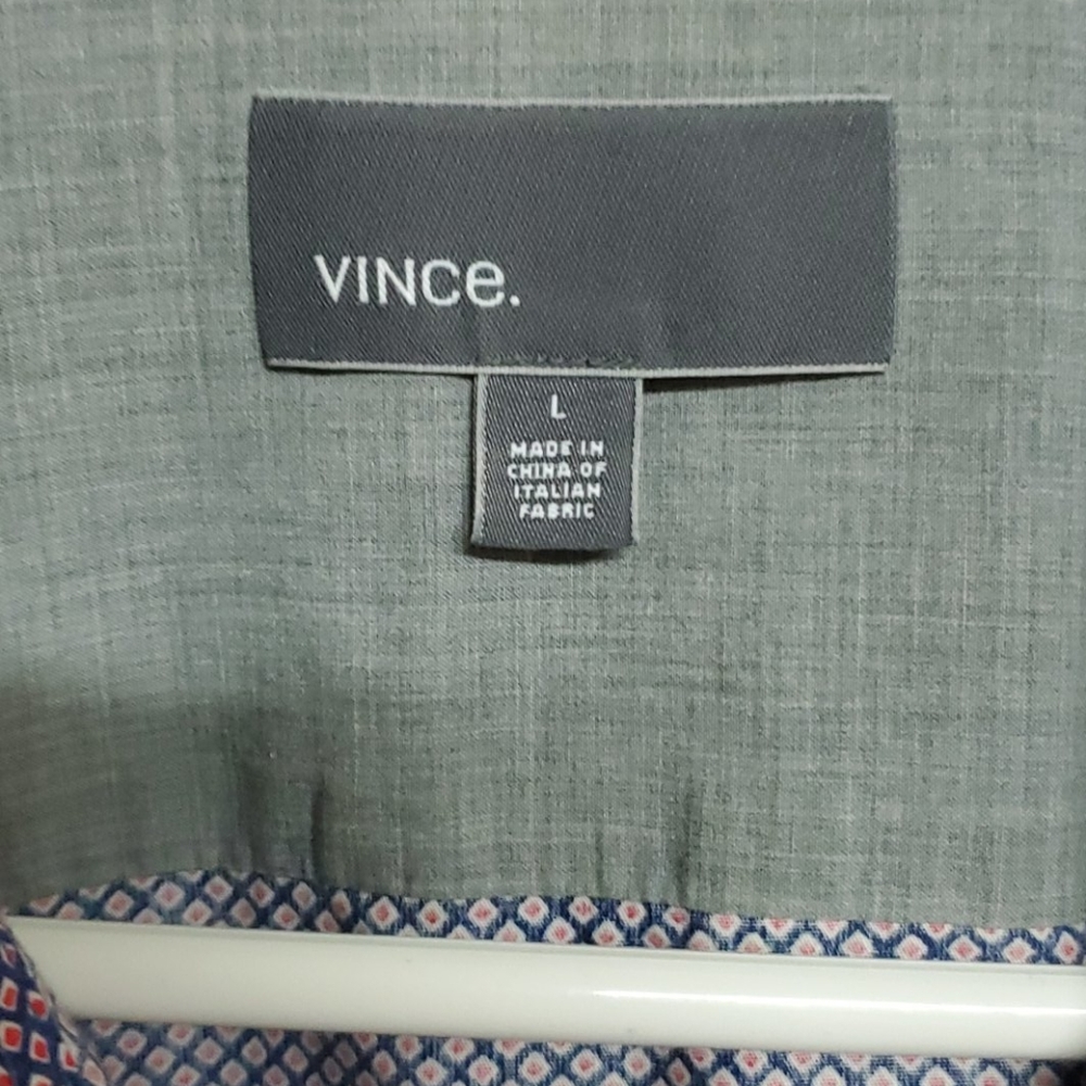 Vince dress shirt 👔 - Picture 2 of 6